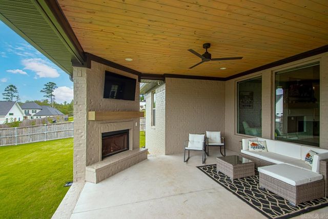 838 Belle Grove Loop, Benton, AR 72019