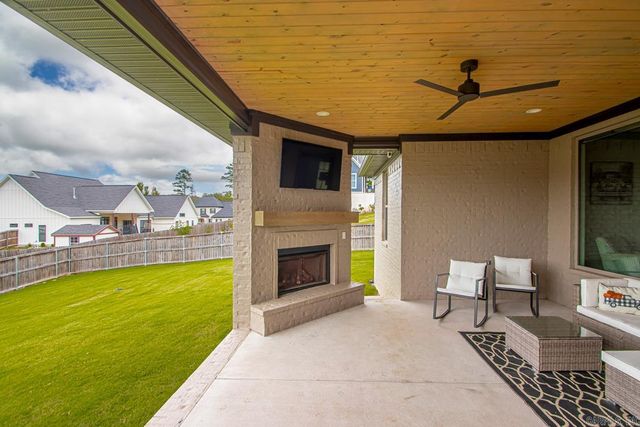 838 Belle Grove Loop, Benton, AR 72019