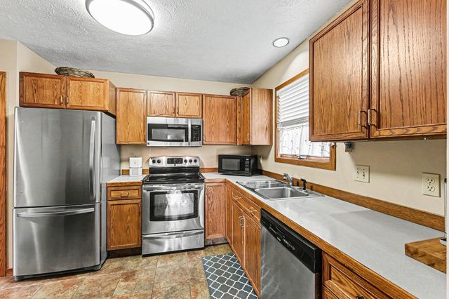 416 Dawnlee Avenue, Portage, MI 49002
