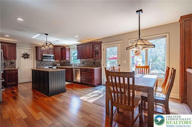 5330 Short Hill Lane, Upper Macungie Twp, PA 18104