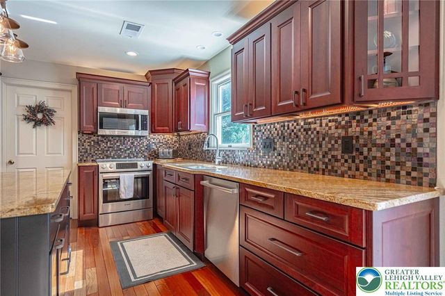 5330 Short Hill Lane, Upper Macungie Twp, PA 18104