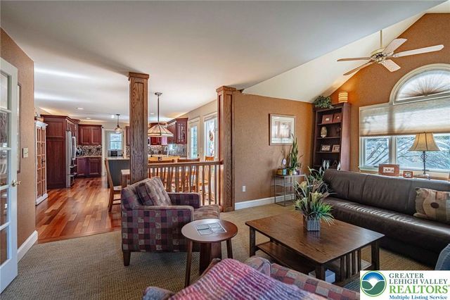 5330 Short Hill Lane, Upper Macungie Twp, PA 18104