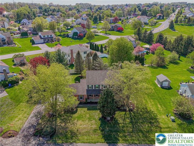 5330 Short Hill Lane, Upper Macungie Twp, PA 18104