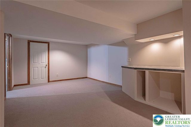 5330 Short Hill Lane, Upper Macungie Twp, PA 18104