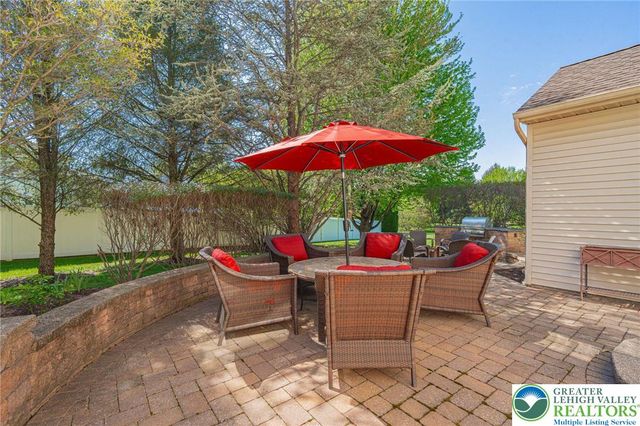 5330 Short Hill Lane, Upper Macungie Twp, PA 18104