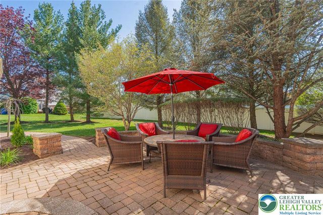 5330 Short Hill Lane, Upper Macungie Twp, PA 18104