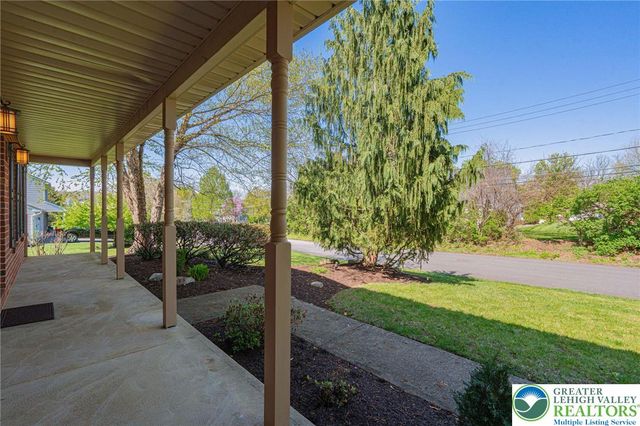 5330 Short Hill Lane, Upper Macungie Twp, PA 18104