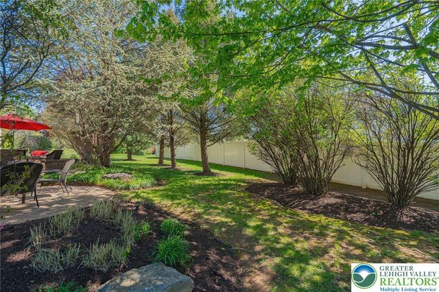 5330 Short Hill Lane, Upper Macungie Twp, PA 18104