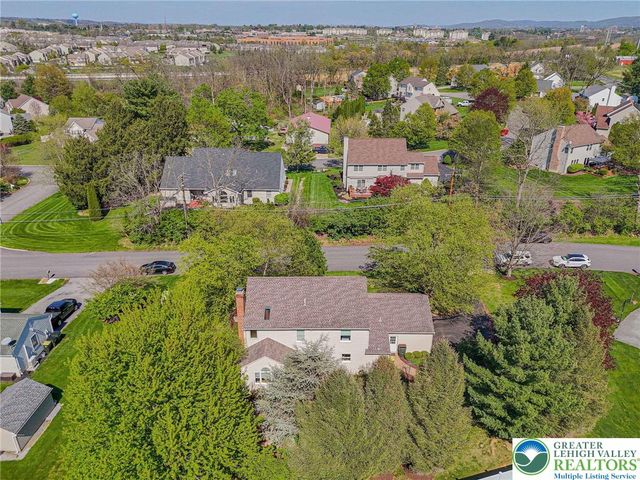5330 Short Hill Lane, Upper Macungie Twp, PA 18104
