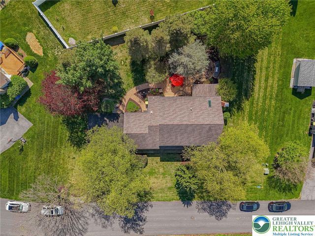 5330 Short Hill Lane, Upper Macungie Twp, PA 18104