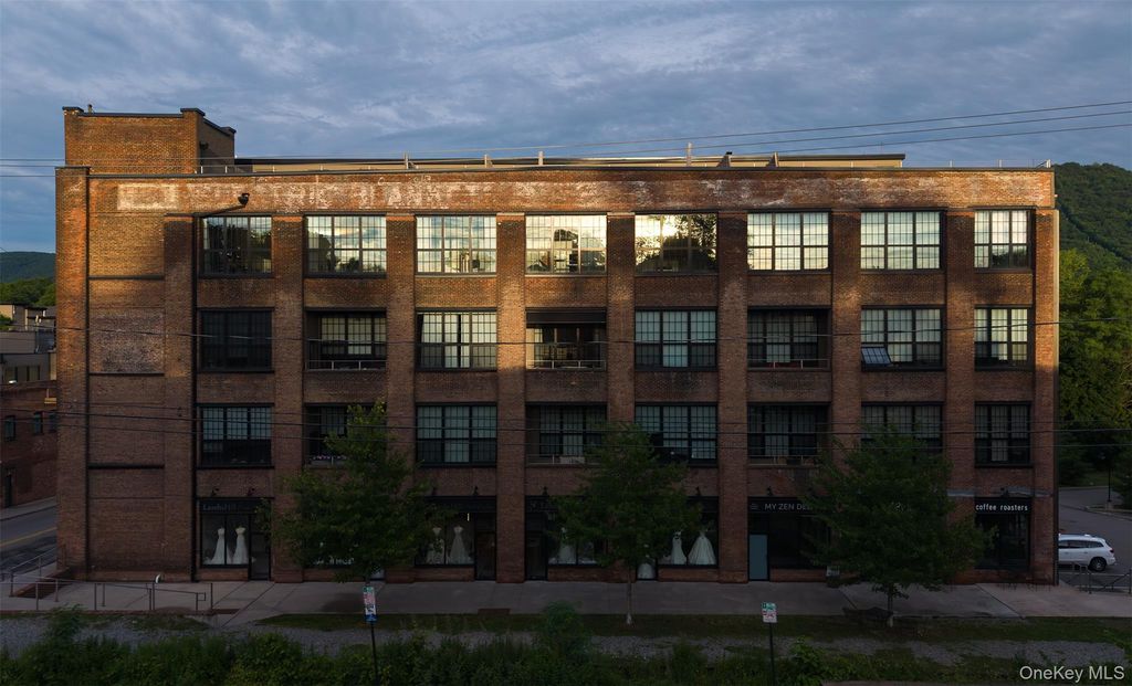 1 E Main Street 402, Beacon, NY 12508