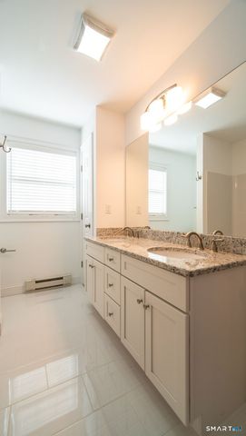 10 Fort Hill Road 1B, Groton, CT 06340