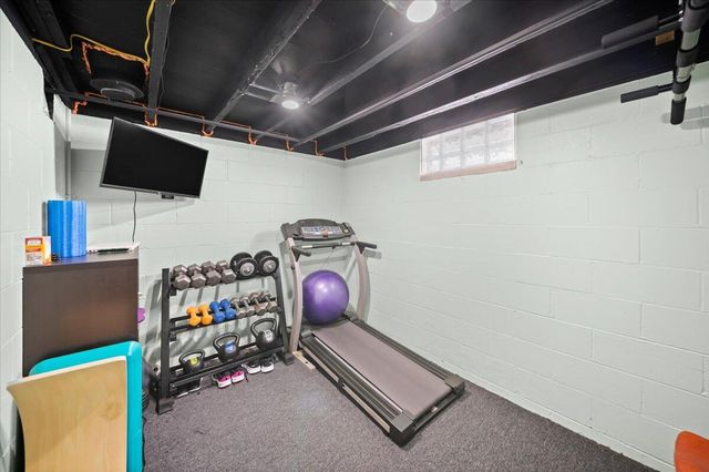 1186 Hampden Road, Roosevelt Park City, MI 49441