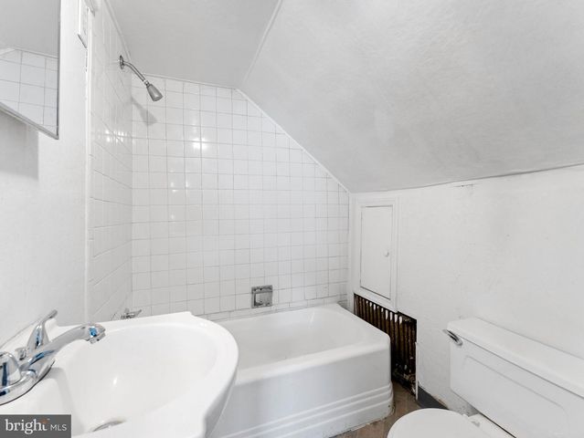 1231 FOULKROD ST, Philadelphia, PA 19124