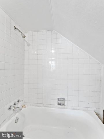 1231 FOULKROD ST, Philadelphia, PA 19124
