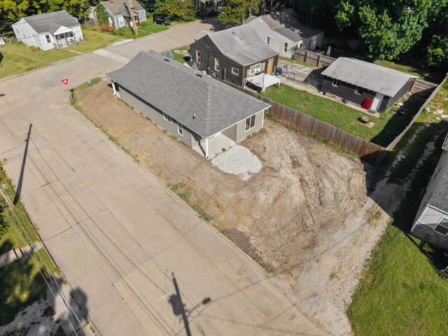 600 WOODLAWN AVE, Columbia, MO 65203