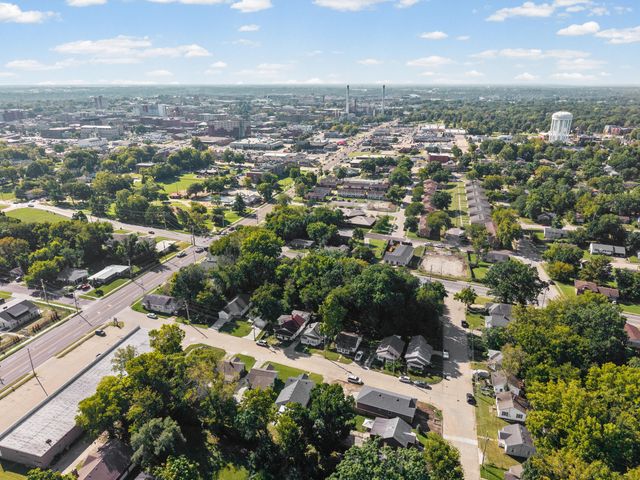 600 WOODLAWN AVE, Columbia, MO 65203