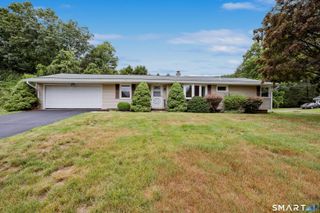 138 Magee Drive, Hamden, CT 06514
