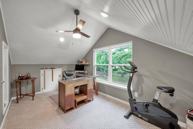 197 Sunset Lake Drive, Huntsville, TX 77340