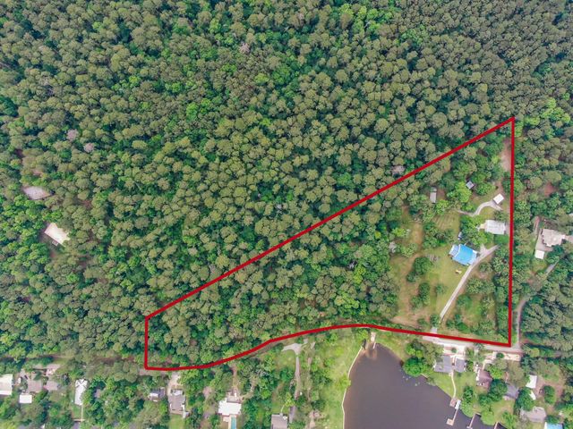 197 Sunset Lake Drive, Huntsville, TX 77340