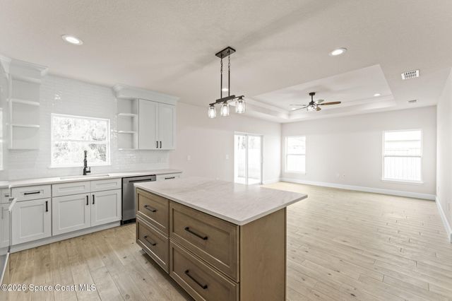 357 Galicia Street SW, Palm Bay, FL 32908