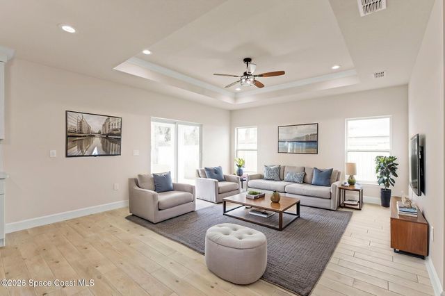 357 Galicia Street SW, Palm Bay, FL 32908