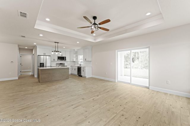 357 Galicia Street SW, Palm Bay, FL 32908