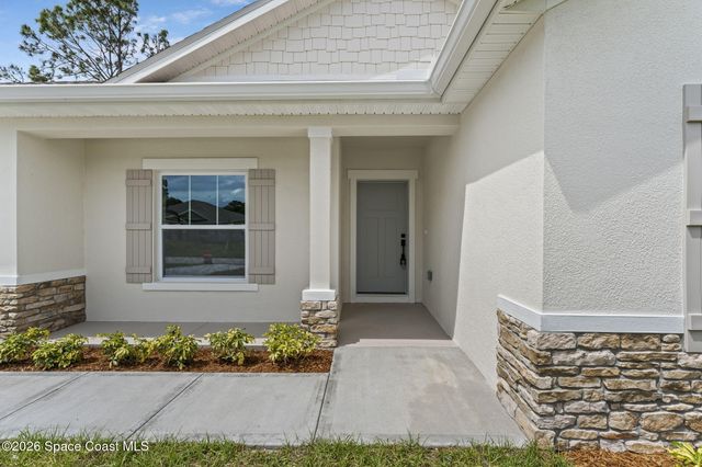 357 Galicia Street SW, Palm Bay, FL 32908