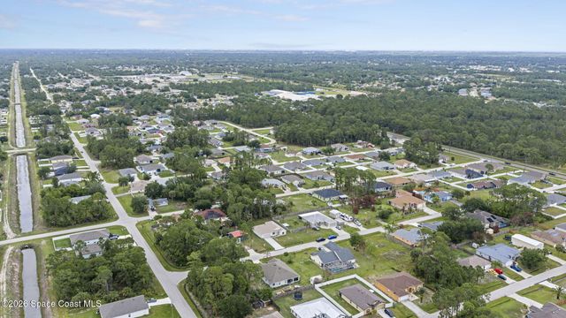 357 Galicia Street SW, Palm Bay, FL 32908