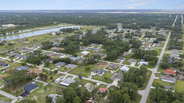 357 Galicia Street SW, Palm Bay, FL 32908