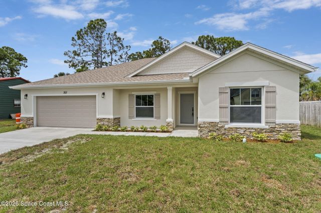 357 Galicia Street SW, Palm Bay, FL 32908