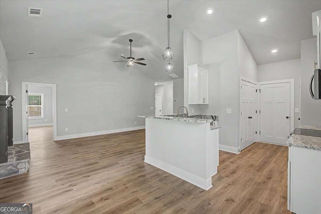 134 Puckett Rd, Dallas, GA 30157
