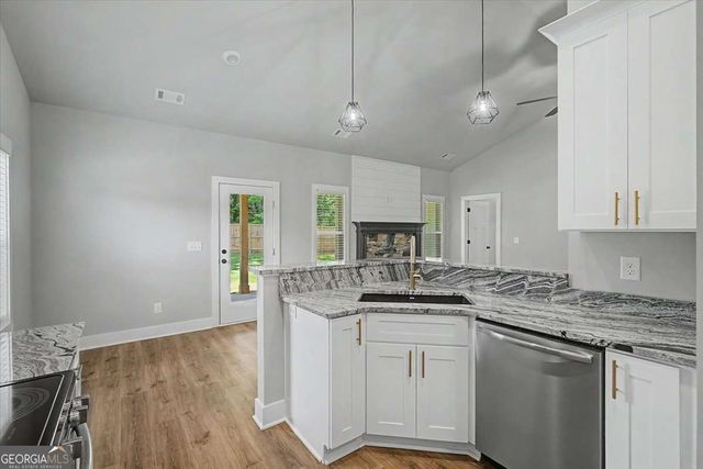 134 Puckett Rd, Dallas, GA 30157