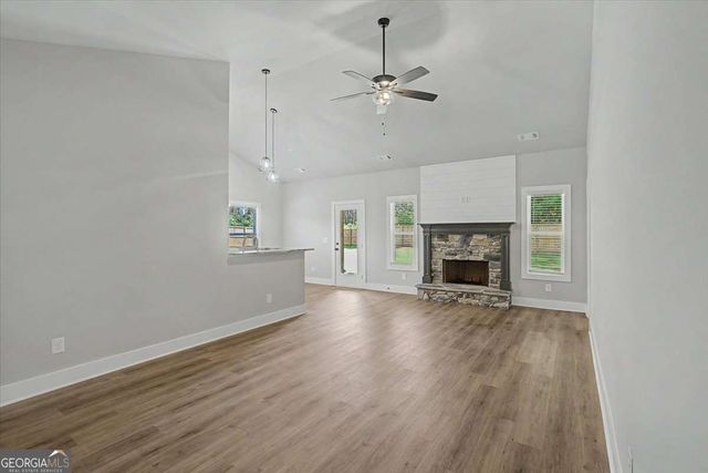 134 Puckett Rd, Dallas, GA 30157