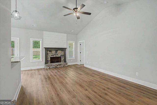 134 Puckett Rd, Dallas, GA 30157