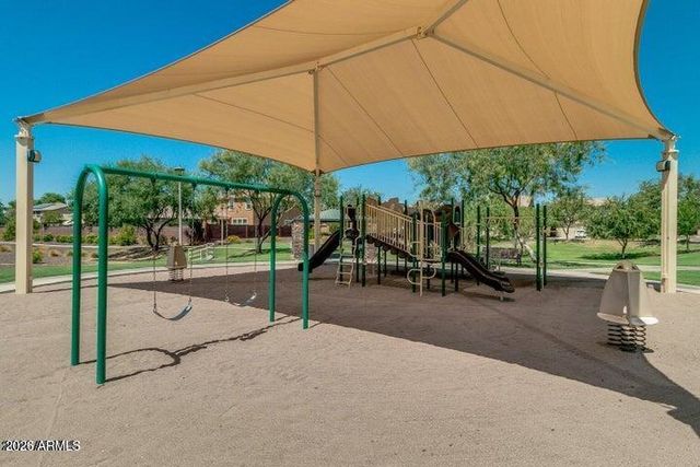 3420 E HARWELL Road 3420 e, Gilbert, AZ 85234