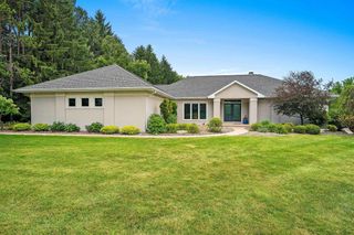 2891 SCOTCH PINE TRAIL, Green Bay, WI 54313