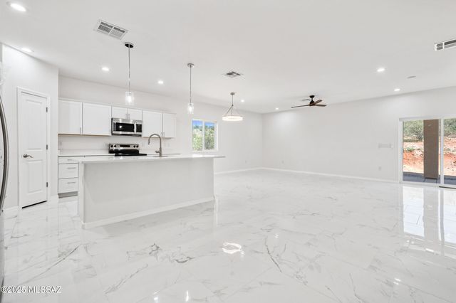 150 Camino Mar Rio, Rio Rico, AZ 85648