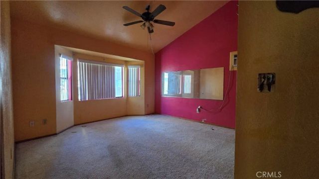 23840 Zuger, Crestline, CA 92325