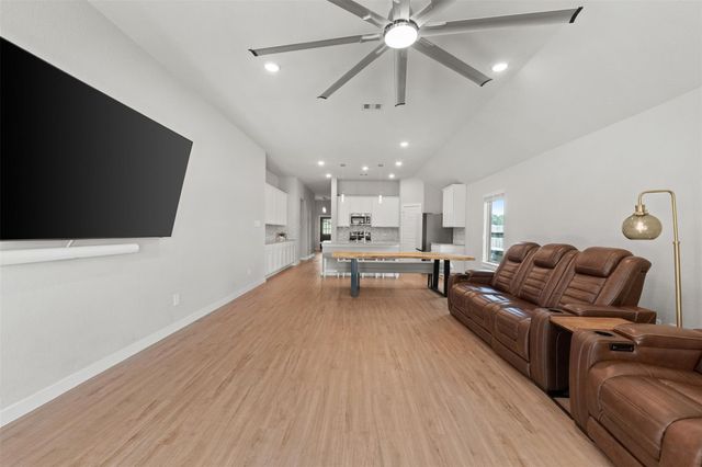 17707 Sapphire Pines Drive, New Caney, TX 77357