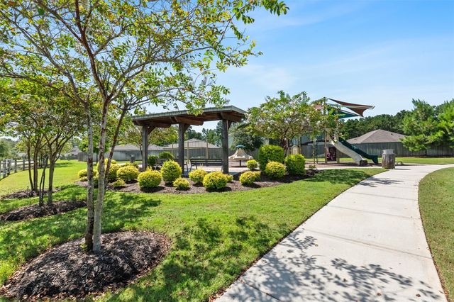 17707 Sapphire Pines Drive, New Caney, TX 77357