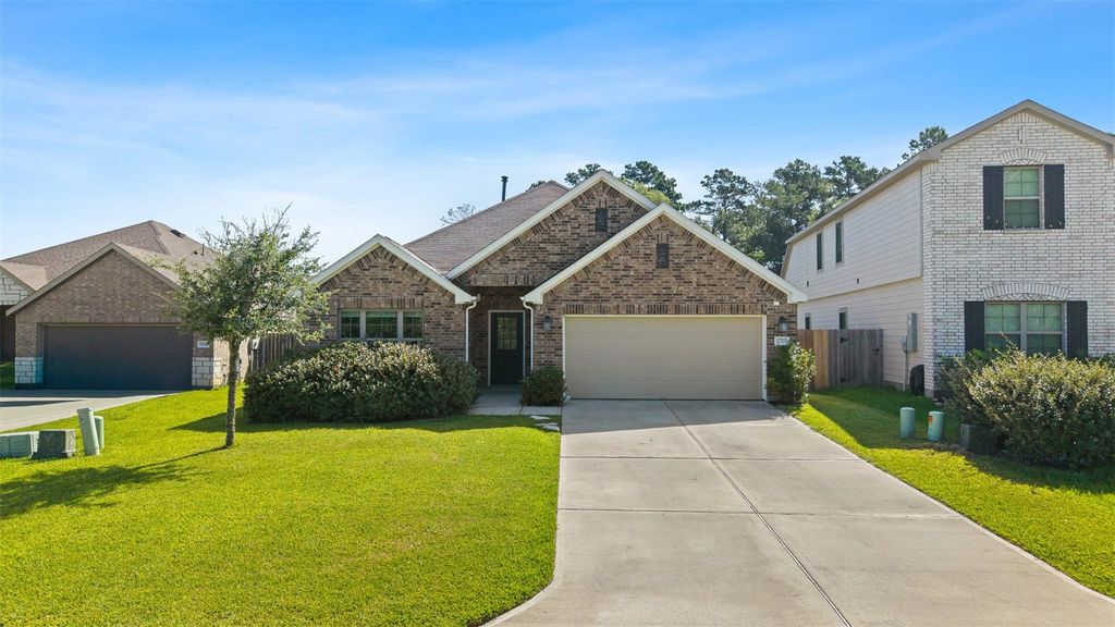17707 Sapphire Pines Drive, New Caney, TX 77357