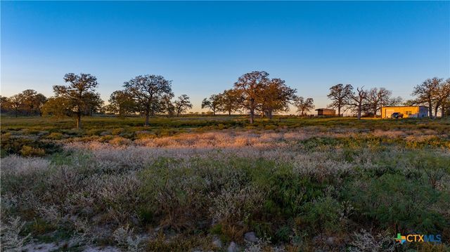 1900 Appling Road, Kingsbury, TX 78638