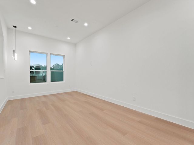 6621 Katarani Drive, Houston, TX 77091