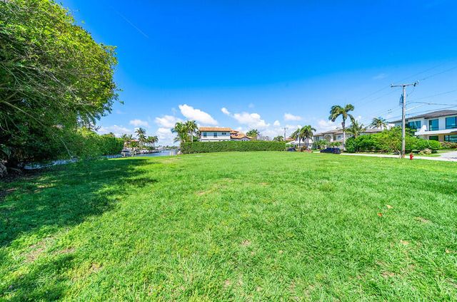 103 Bonito Drive, Ocean Ridge, FL 33435
