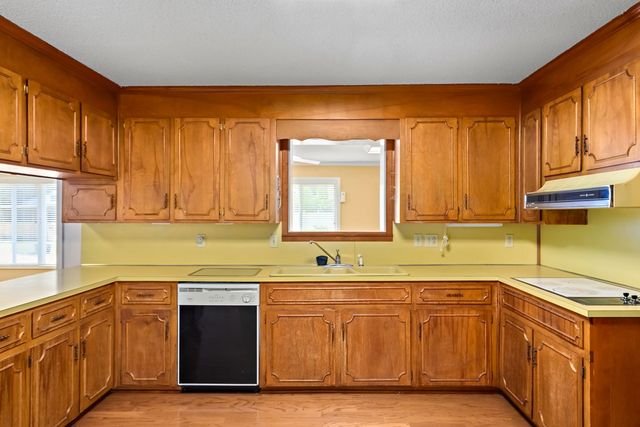 372 Graceland Drive, Geneva, AL 36340