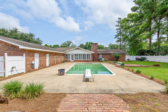 372 Graceland Drive, Geneva, AL 36340