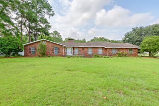 372 Graceland Drive, Geneva, AL 36340