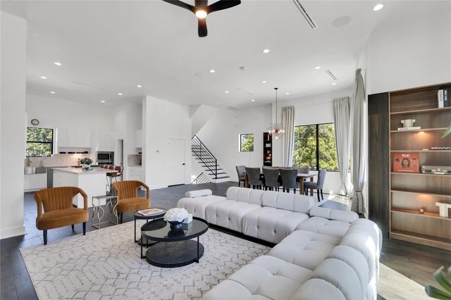 5907 Winsome Lane Lane A, Houston, TX 77057