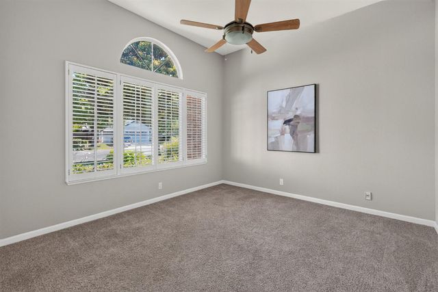 2721 Courtside Dr, Roseville, CA 95661